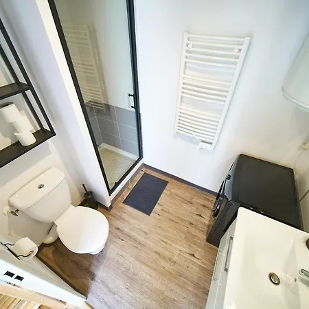 Convenient And Close To The Metro And Amenities アパート *